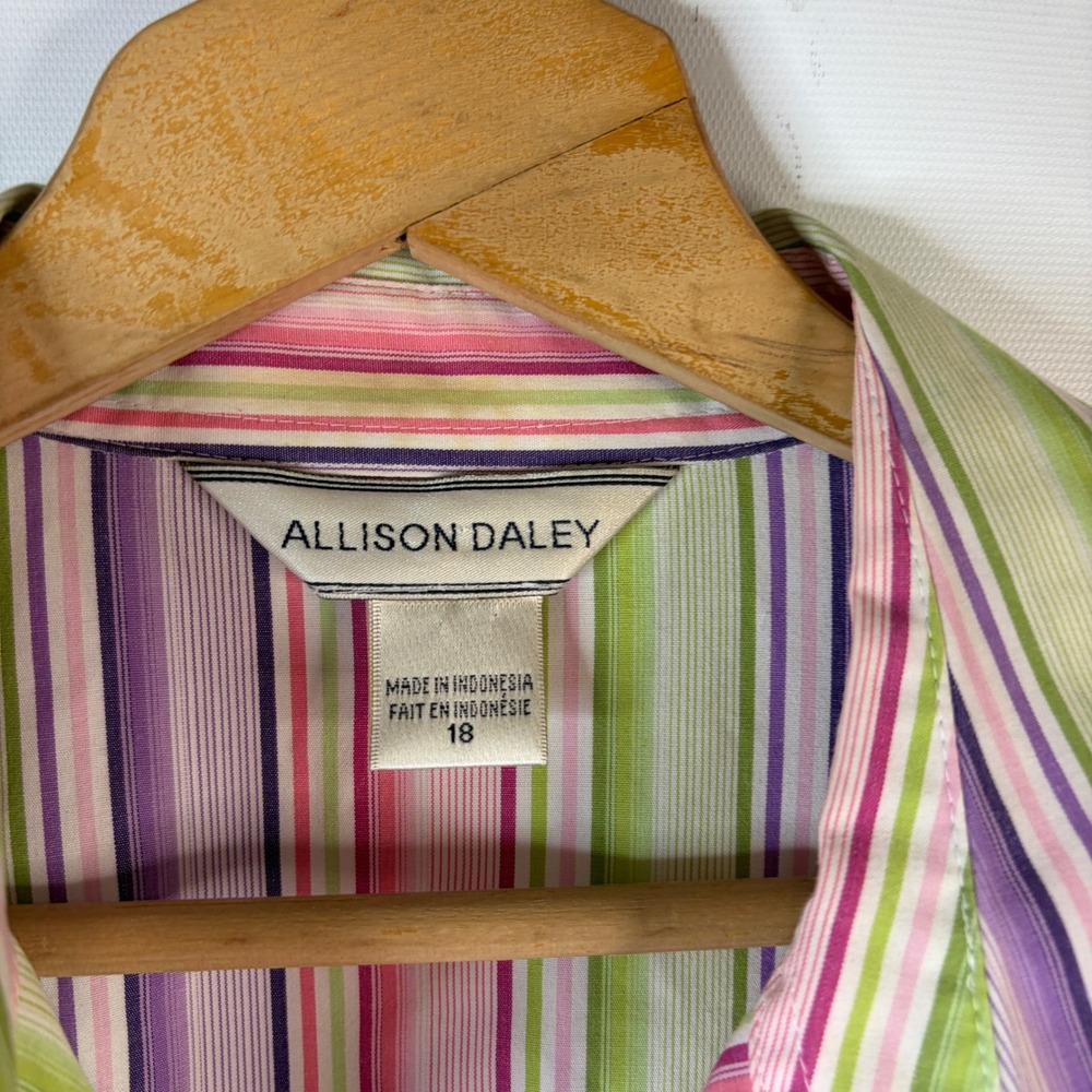 Allison Daley Button Down Shirt Women 18 Pink Purple Green Striped 3/4 Sleeve - Picture 2 of 8